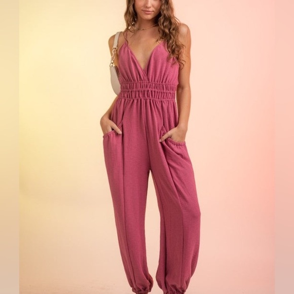 Mauve Sleeveless Gathered Waist Jumpsuit With Pockets - Picture 1 of 2